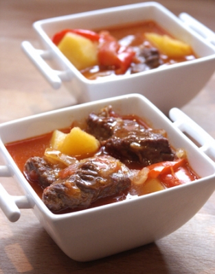 SOPA DE GULASH